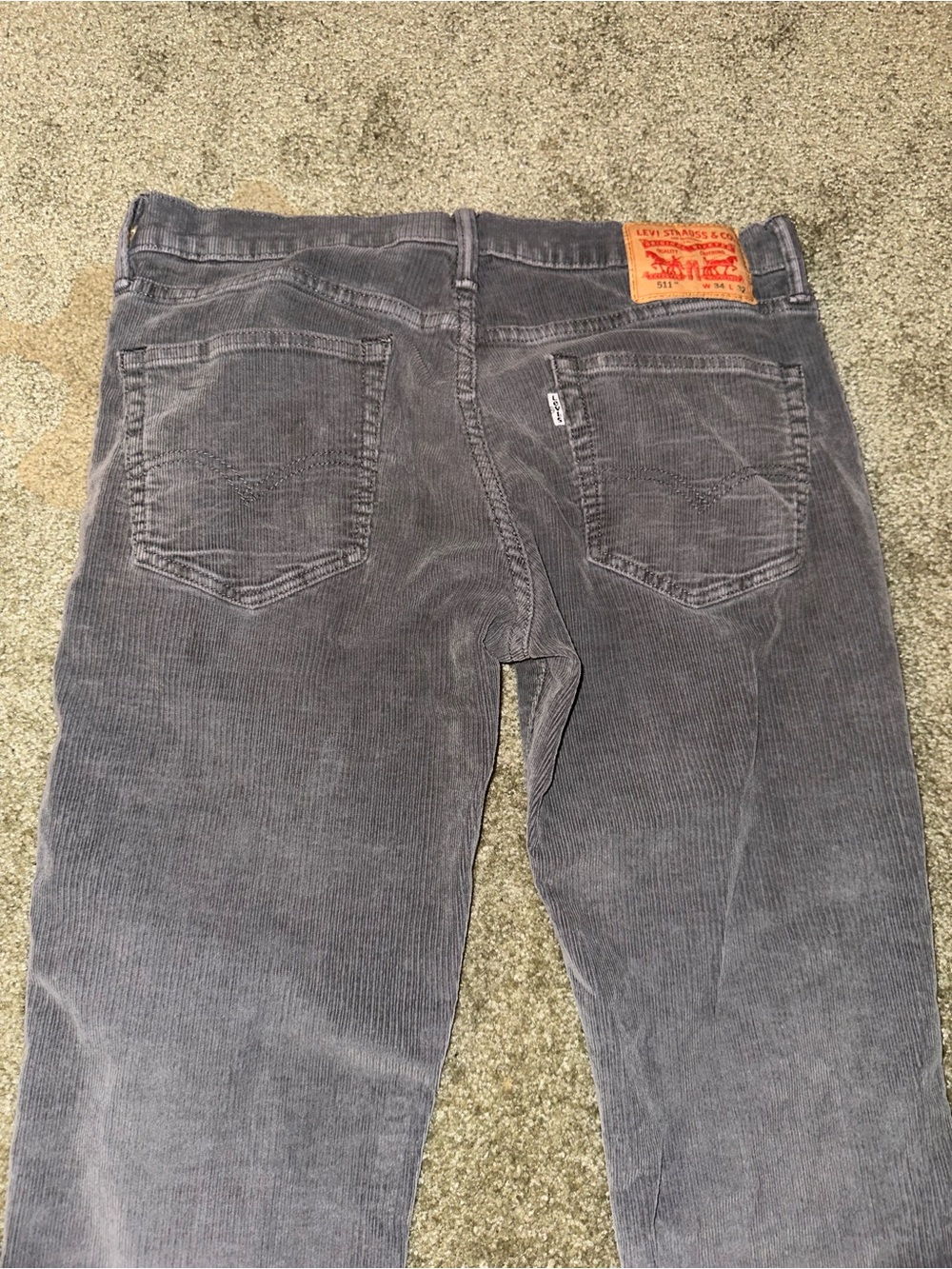 ⭐️ Levi's Men’s 34x32 Gray Corduroy Pants with Logo Tab - Picture 8 of 10
